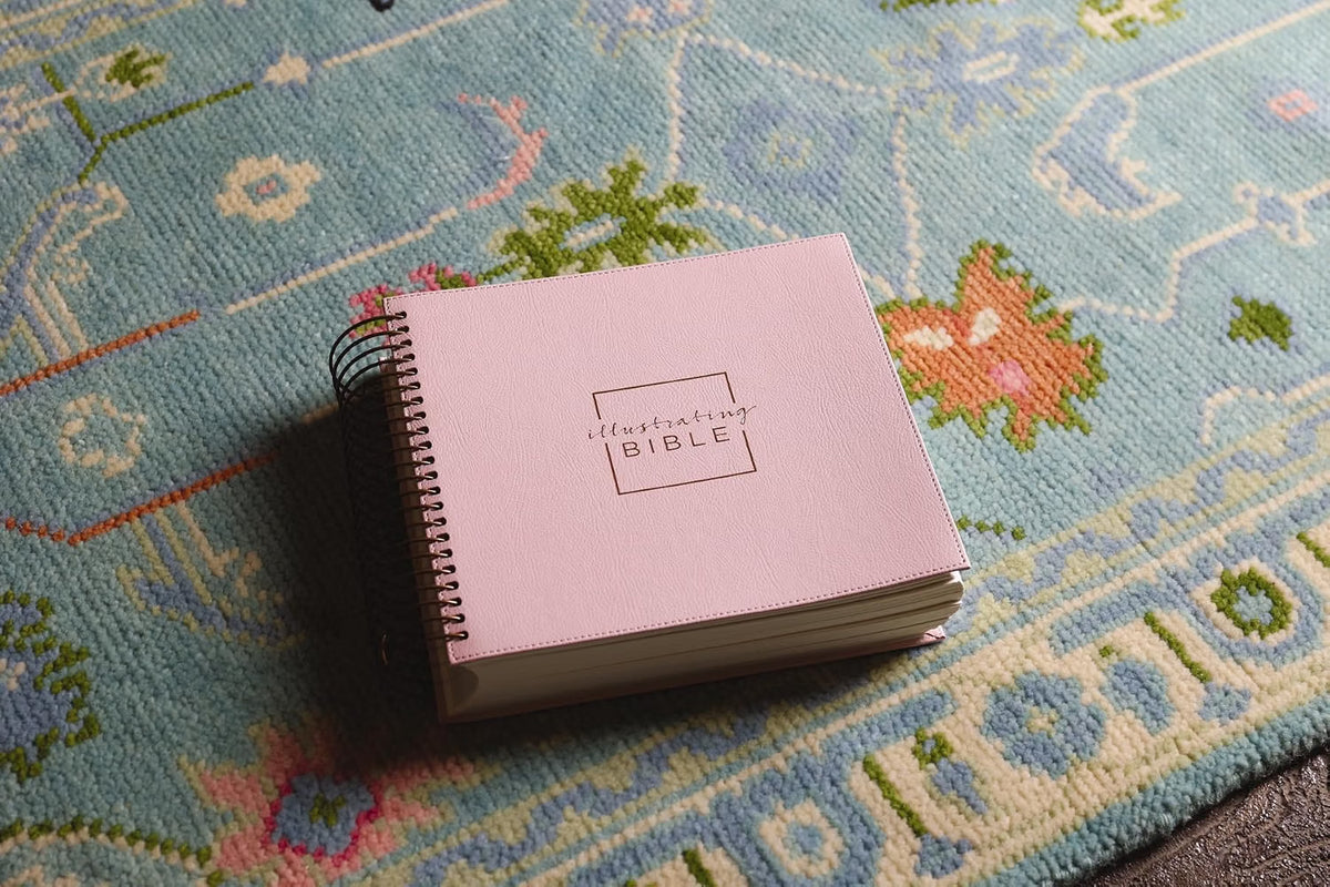 The Pink Illustrating Bible - Write, Sketch & Study (NIV)